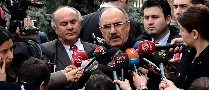 Başbakan Akdenizli vekillerle görüştü