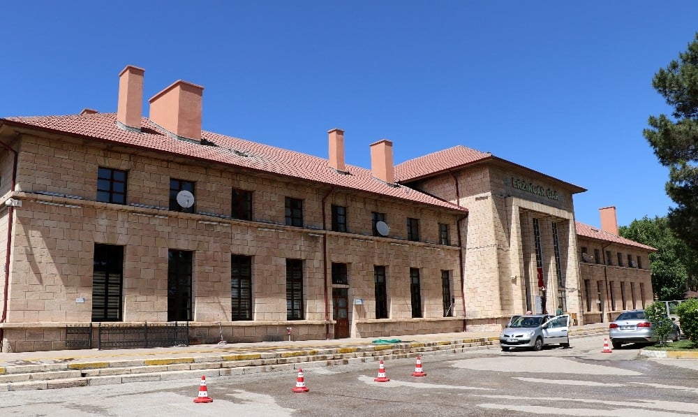 1939’daki depremde ayakta kalan tek bina 