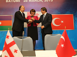 Türkiye-Gürcistan Azerbaycan arasında mutabakat zaptı