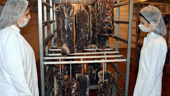 1990'da kapanmıştı! Şimdi tereciye tere satıyor...