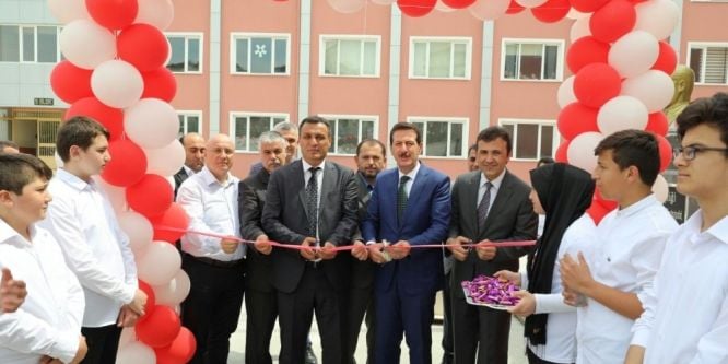 Öğrenciler buluşlarını sergiledi