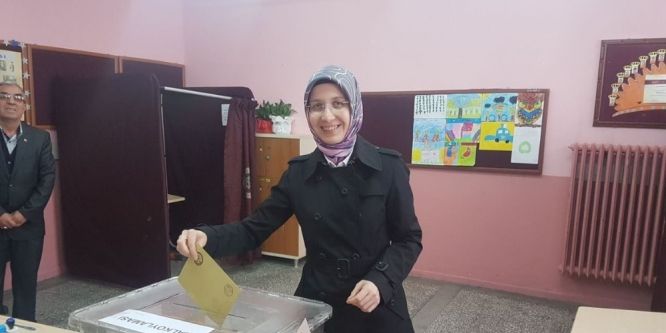 Milletvekilleri oylarını kullandı