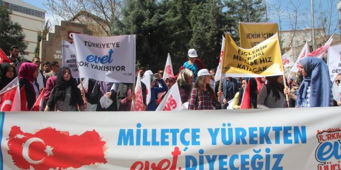Bilecik’te ’Türkiye için evet’ yürüyüşü