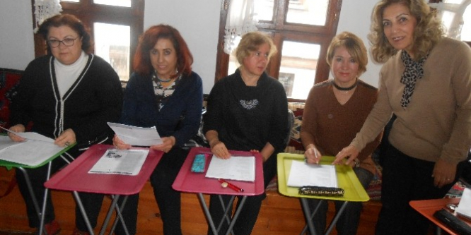 Eskişehir Eğitim ve Öğretimi Destekleme Derneği’nden gönüllülere İngilizce kursu düzenleniyor