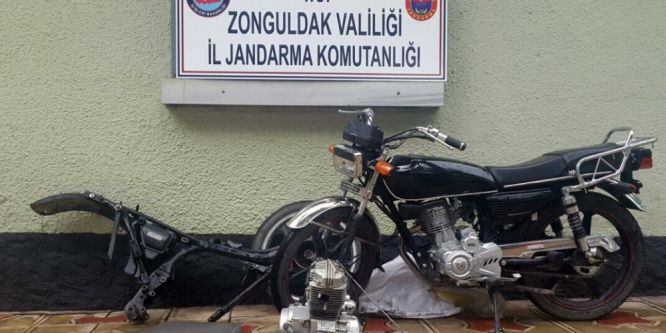 Motosiklet hırsızları yakayı ele verdi