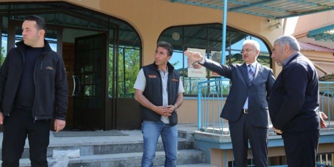 İbadethanelerin çevre düzenlemeleri devam ediyor