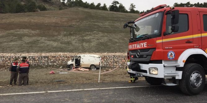 Denizli’de araç takla attı: 1 ölü, 2 yaralı