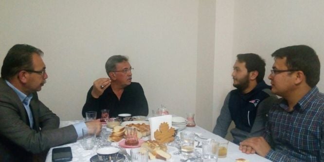 Başkan Çetin’den öğrenci evine sürpriz iftar ziyareti