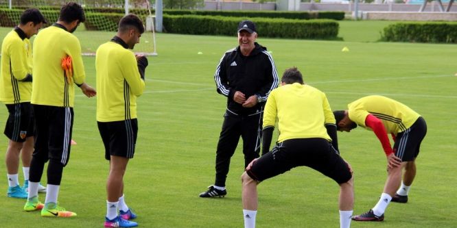 Kayserispor ligde kaldığı için mutlu