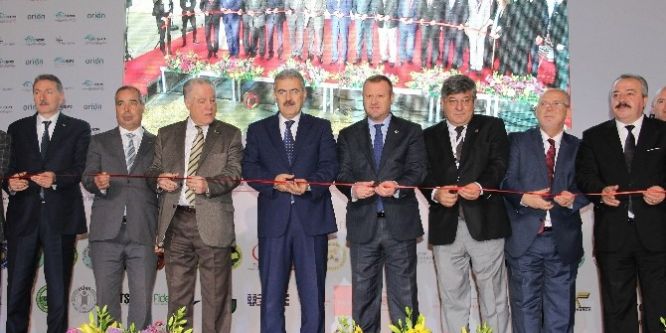 Türkiye’nin en büyük fuarı Agroexpo İzmir’de açıldı