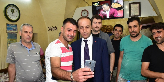 Vali Erin’den esnafın sorunlarını dinliyor