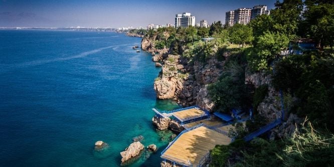 Muratpaşa Halk Plajlarını yeniledi