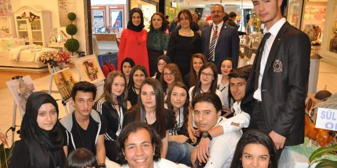 Türk-İslam eserleri minyatür sergisi