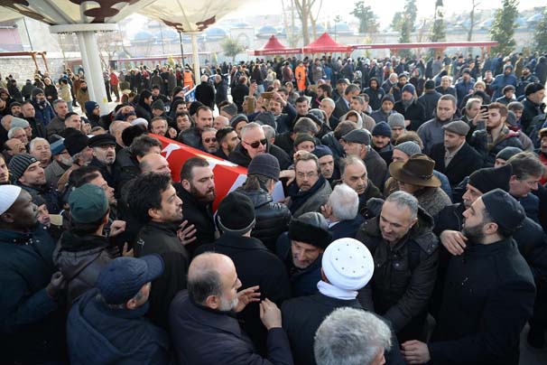 2. Abdülhamid'in torununun cenazesi omuzda taşınmadı!