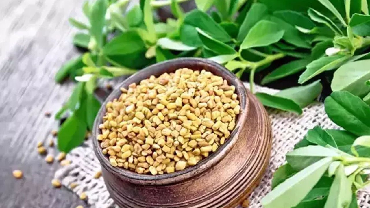 1 bardak su ekleyin! Yağ yakımını hızlandıran bu yöntemle iğne ipliğe dönebilirsiniz: Kilo verebilirsiniz