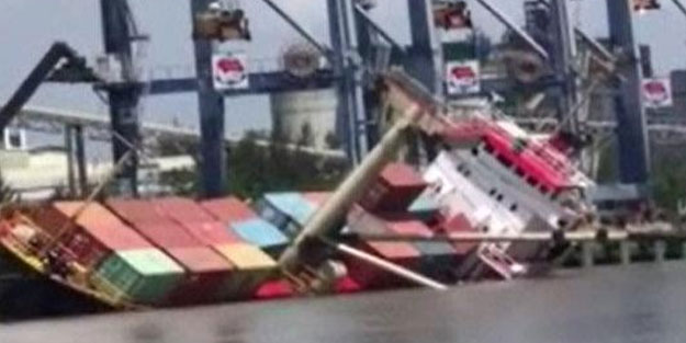 2 bin 500 tonluk yük gemisi alabora oldu