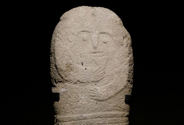 2 bin 500 yıllık bu taş ilgi odağı