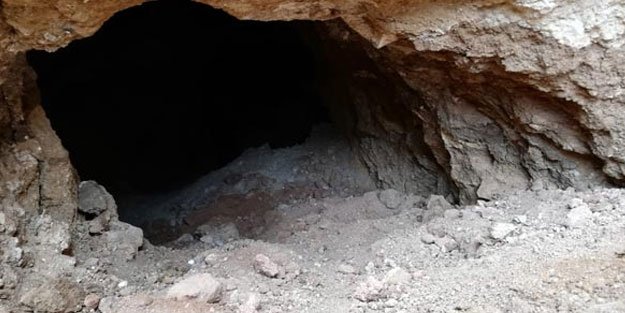 2 bin 500 yıllık tarihi höyüğe, iş makinesi ve hilti ile girdiler
