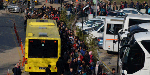 2 bin kişi kuyruğa girdi!