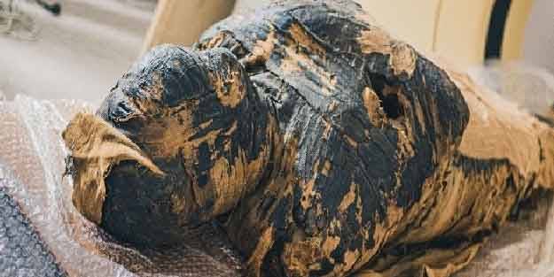 2 bin yıllık mumyada bebek ortaya çıktı