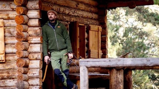 2 cep telefonu parasıyla dağ evi yaptı