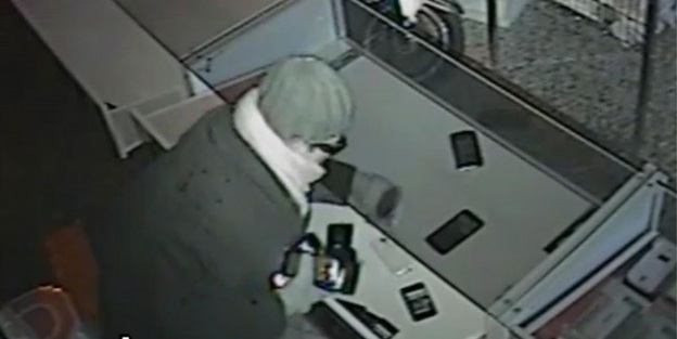 2 dakikada 68 cep telefonu çaldı