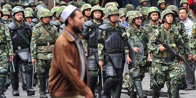 Cami önünde katledildiler!