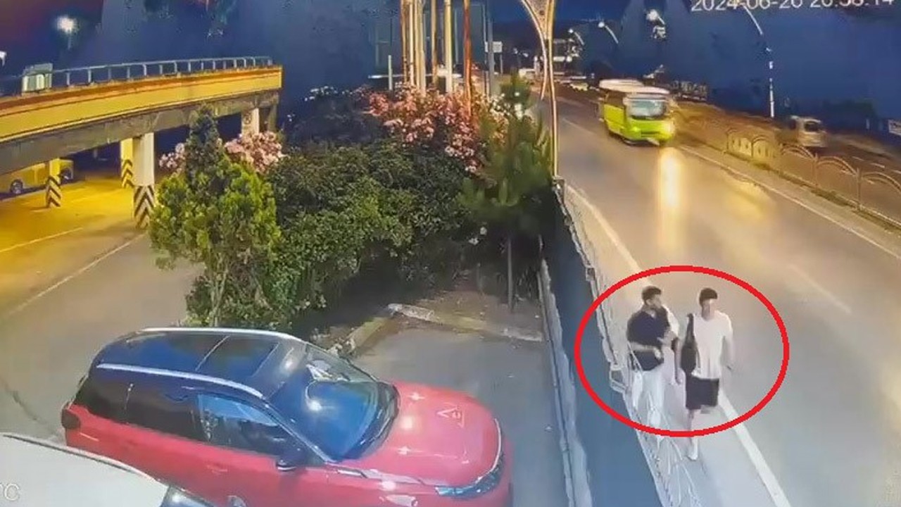 2 gencin öldüğü kaza kamerada