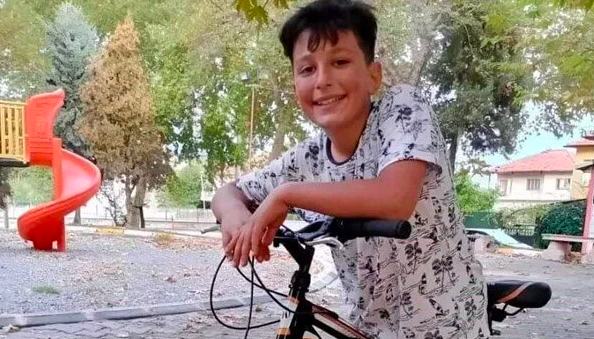 2 gündür kayıp 12 yaşındaki Dursun Efe, bıçaklanarak öldürülmüş olarak bulundu
