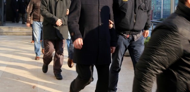 FETÖ'ye eş zamanlı darbe