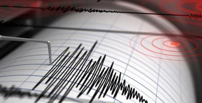 2 ilde korkutan deprem!