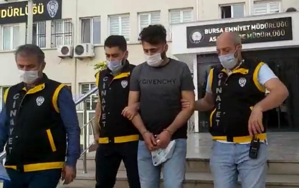 2 kişiyi darp ederek 1 kişinin ölümüne sebep olan şüpheli adliyede 