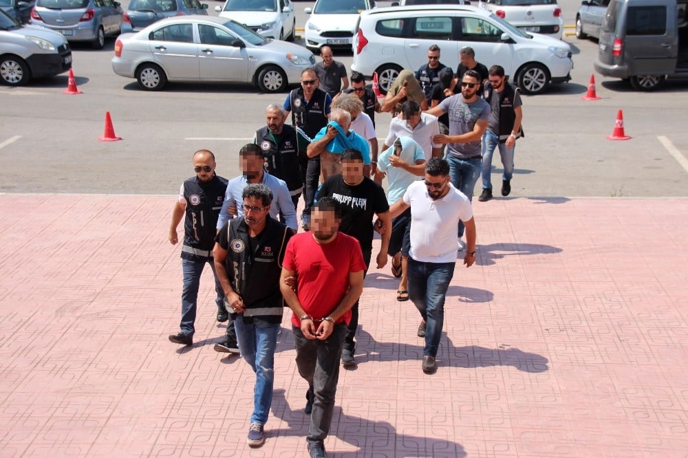 2 kişiyi öldürdü, 23 yıl kaçtı, davanın zaman aşımına uğramasına 16 ay kala yakalandı 