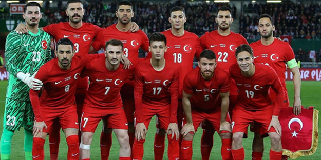 2 maçta 7 gol yiyince işte bu oldu! FIFA sıralamasında büyük kayıp… Bu gelişme şaşırttı!