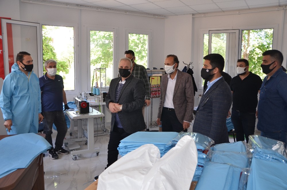 2 milyonluk yatırım sağlıkçıları korumak için fabrikaya döndü 