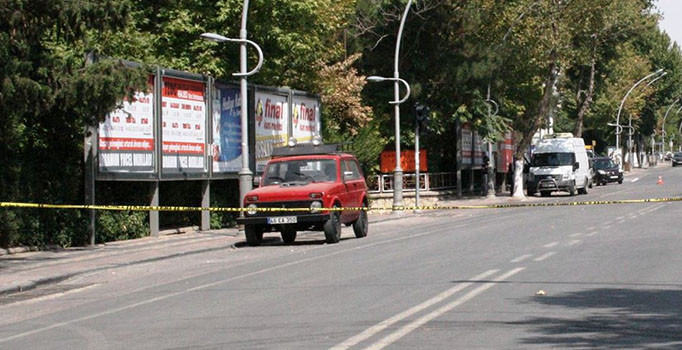 2. Ordu Karargahı önünde hareketli dakikalar