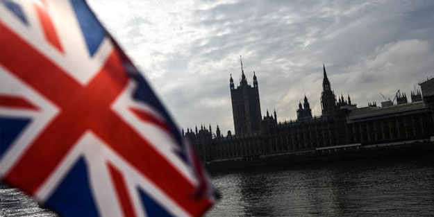 2 Rus oligarkın 10 milyar sterlinlik varlığı donduruldu