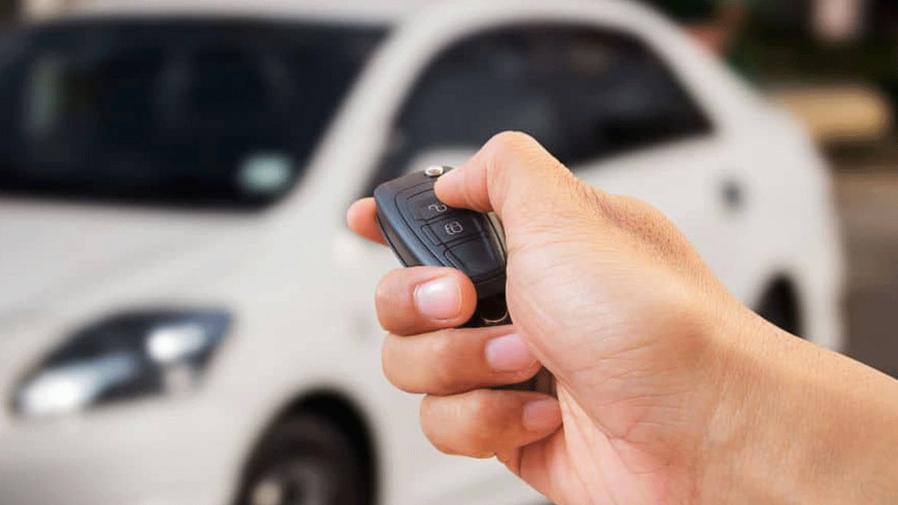 2 saat alarm çaldı, sahibi ortada yok! Otomobil yediemine çekildi