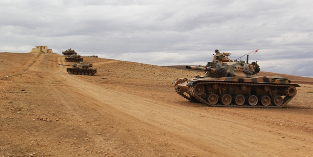 20 bin asker Kilis'ten Suriye'ye girecek!