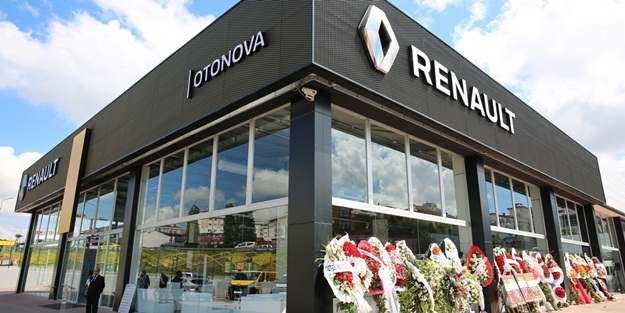 20 bin metrekarelik Otonova Renault Plaza hizmete girdi