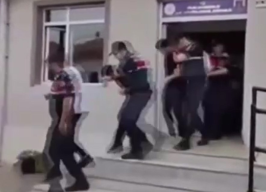 20 ilde düzenlenen "Narkoçelik-22" operasyonlarında zehir tacirlerine darbe vuruldu