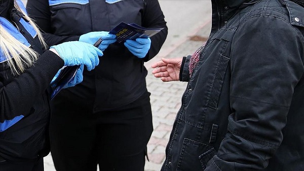 20 yaş altı sokağa çıkma saatleri