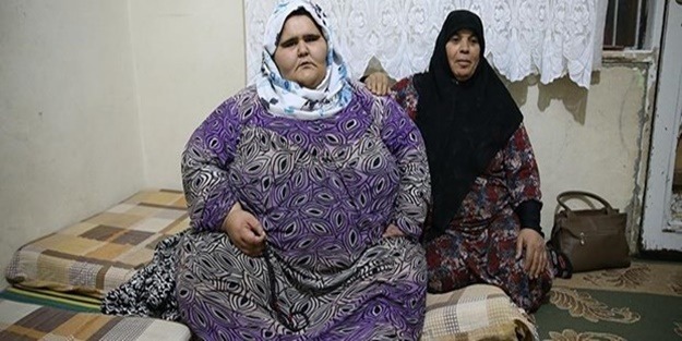 20 yaşında ama kilosu 350!