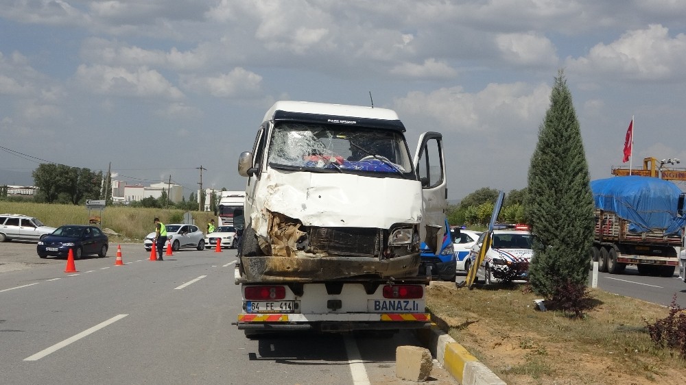 20 yaşındaki motosiklet sürücüsü kazada hayatını kaybetti 