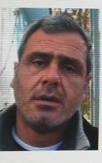 20 yıl hapis cezası bulunan şahsı hasta kılığına giren polis yakaladı 