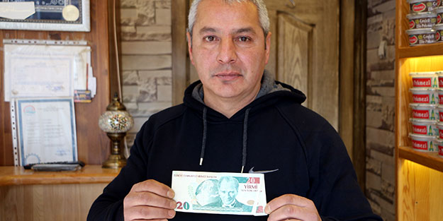 20 YTL'sini, üzerindeki bu hata nedeniyle 50 bin TL'ye satacak!