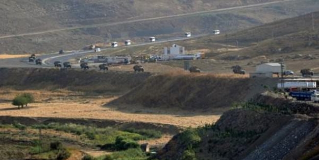 200 araçlık askeri sevkiyat yapılıyor