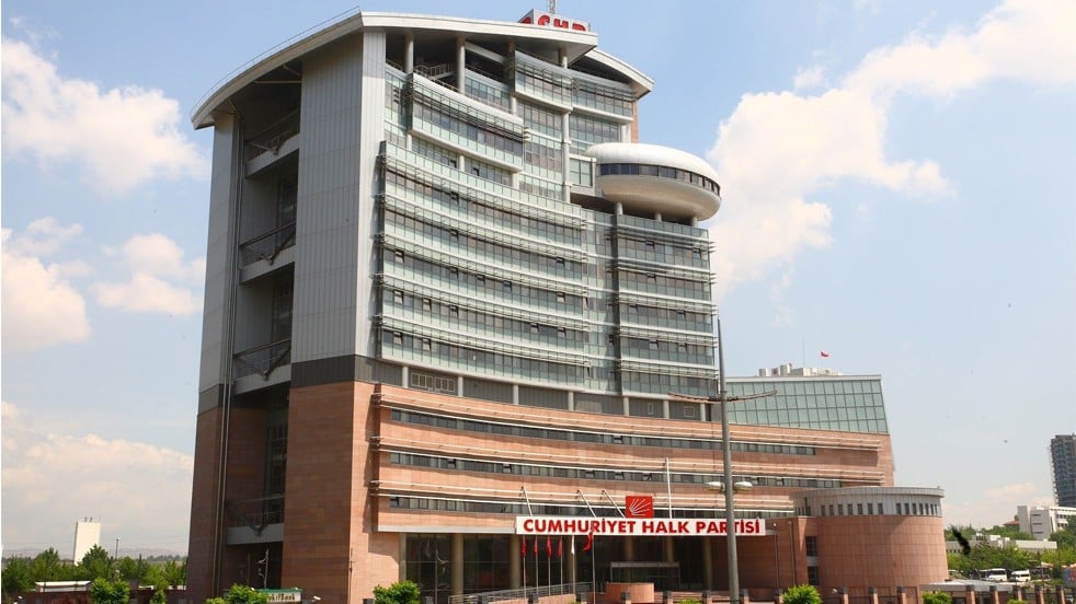 200 bin Euro rüşvet skandalı iddiası! Manavgat’ta pişti CHP genel merkezine düştü