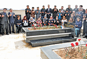 Yazıcıoğlu ve arkadaşları için mezar başında dua