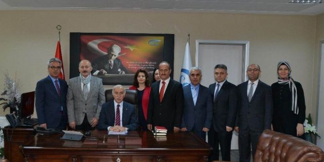 Valisi Şahin, SGK çalışanları ile bir araya geldi